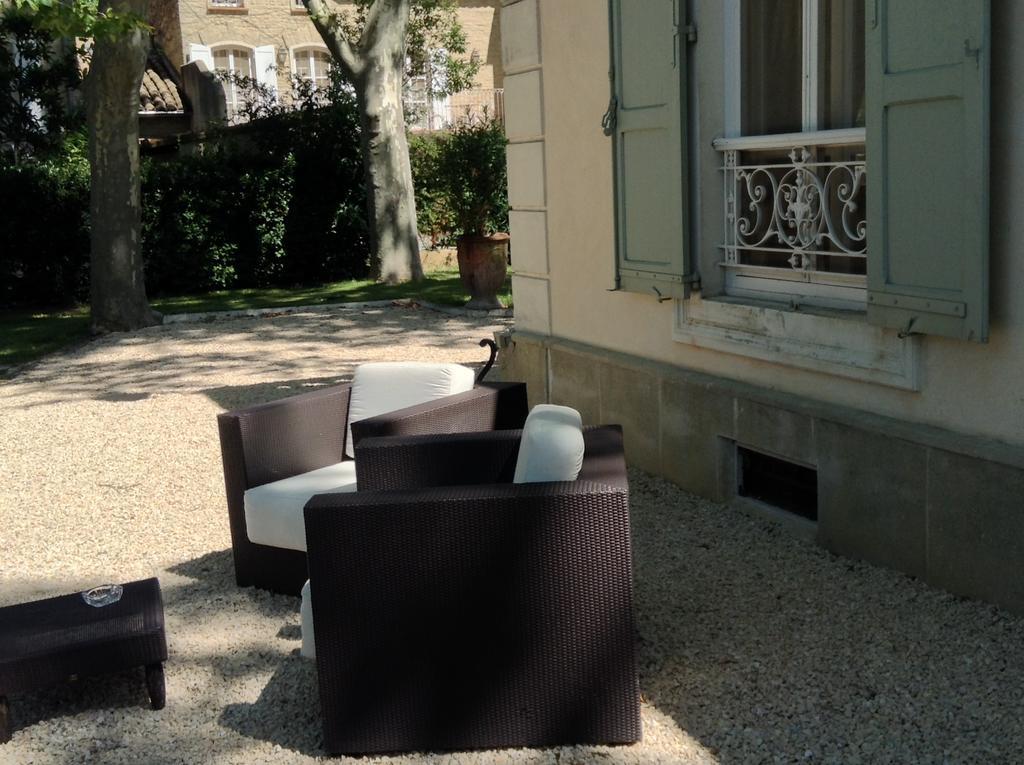 Hostellerie Les Frenes Αβινιόν Εξωτερικό φωτογραφία