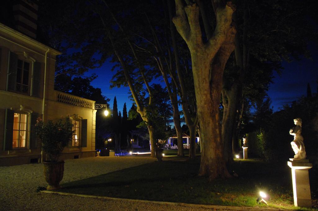 Hostellerie Les Frenes Αβινιόν Εξωτερικό φωτογραφία